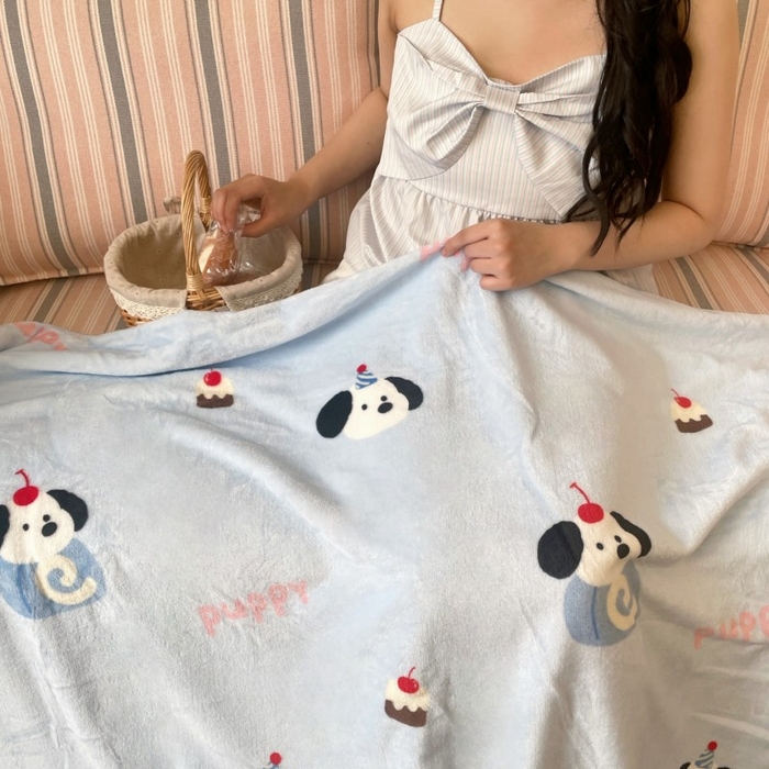 91家纺网 家纺一手货源 找家纺 顾里家纺 2025新款ins少女奶油治愈双面牛奶绒毯 蛋糕小狗