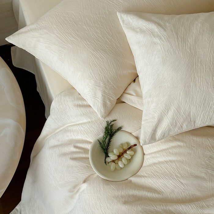 91家纺网 家纺一手货源 找家纺 梦享生活家居 2025新款全棉纯棉三层肌理提花四件套-素写系列（会员减10） 素写-奶油白