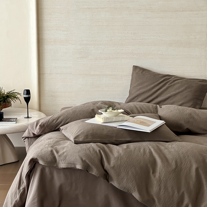 91家纺网 家纺一手货源 找家纺 梦享生活家居 2025新款全棉纯棉三层肌理提花四件套-素写系列（会员减10） 素写-可可棕