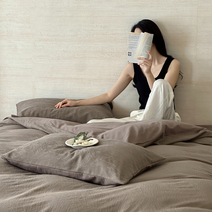 91家纺网 家纺一手货源 找家纺 梦享生活家居 2025新款全棉纯棉三层肌理提花四件套-素写系列（会员减10） 素写-可可棕