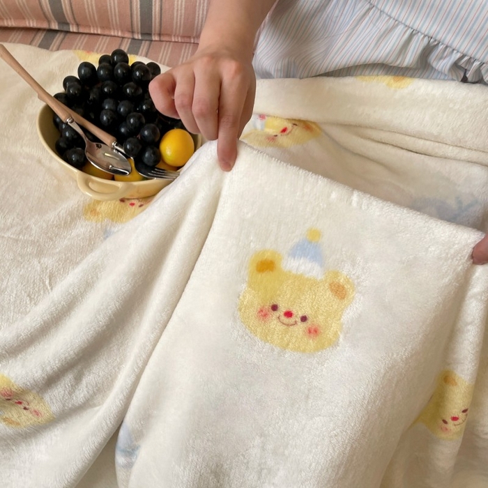 91家纺网 家纺一手货源 找家纺 顾里家纺 2025新款ins少女奶油治愈双面牛奶绒毯 黄油小熊