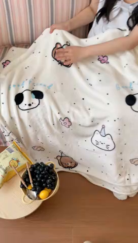 91家纺网 家纺一手货源 找家纺 顾里家纺 2025新款ins少女奶油治愈双面牛奶绒毯 开心好友