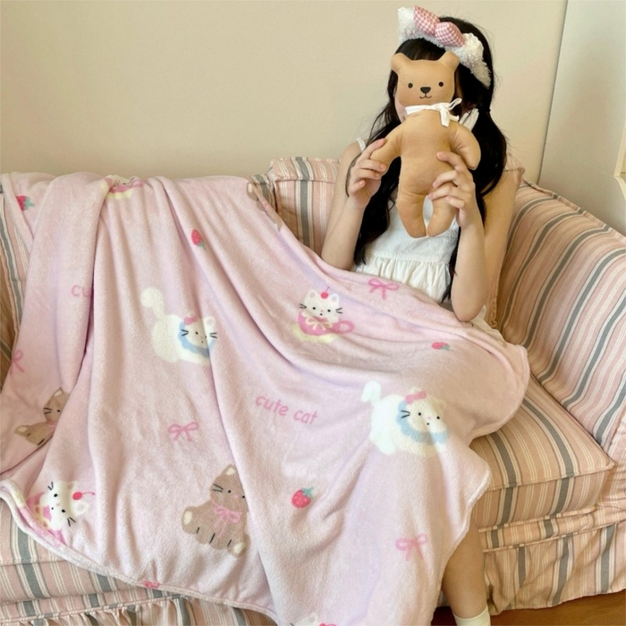 91家纺网 家纺一手货源 找家纺 顾里家纺 2025新款ins少女奶油治愈双面牛奶绒毯 梅酱猫猫