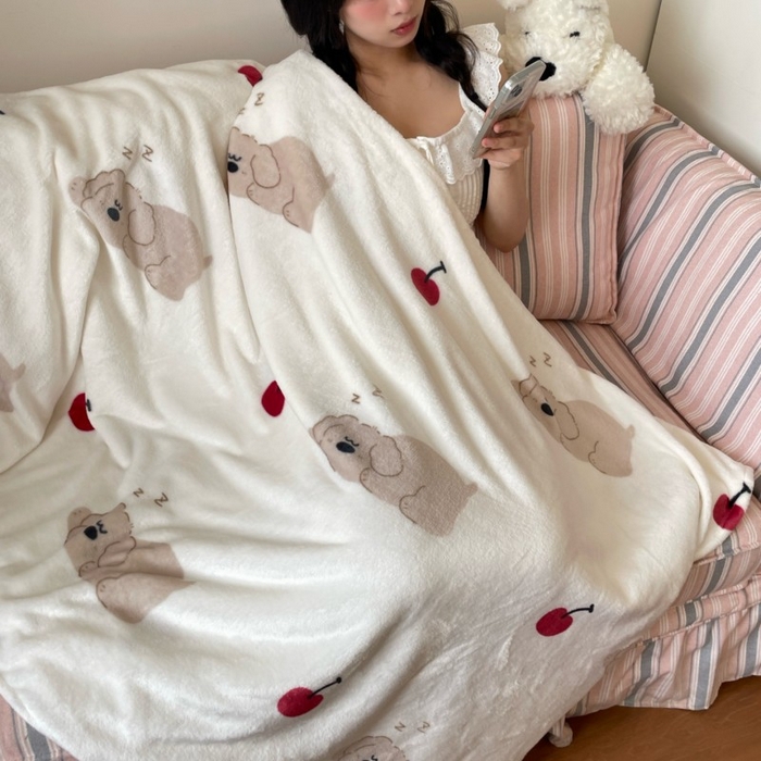 91家纺网 家纺一手货源 找家纺 顾里家纺 2025新款ins少女奶油治愈双面牛奶绒毯 趴趴熊