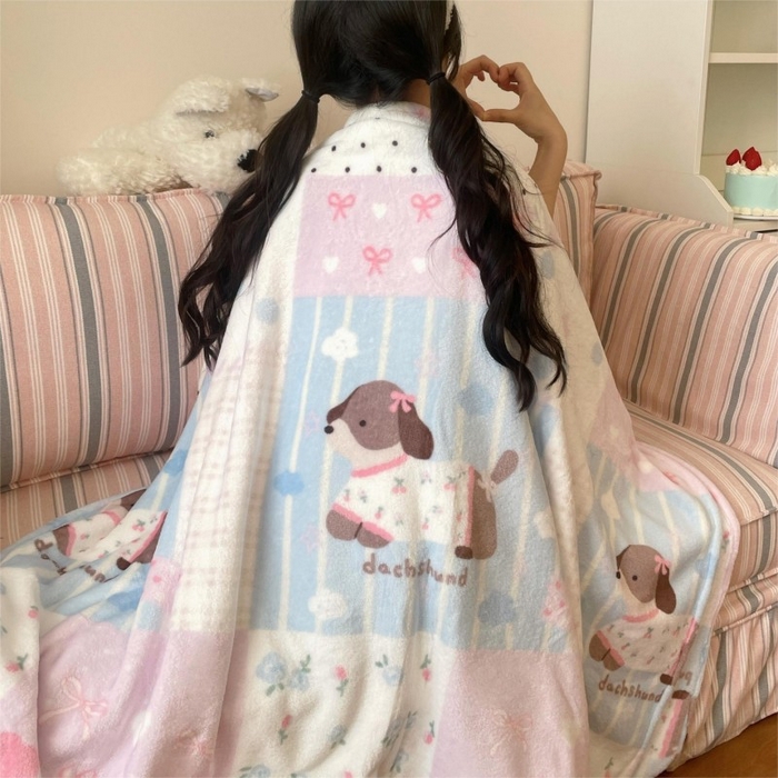 91家纺网 家纺一手货源 找家纺 顾里家纺 2025新款ins少女奶油治愈双面牛奶绒毯 拼接腊肠狗