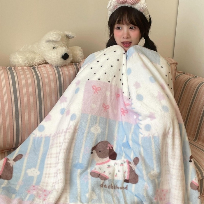 91家纺网 家纺一手货源 找家纺 顾里家纺 2025新款ins少女奶油治愈双面牛奶绒毯 拼接腊肠狗