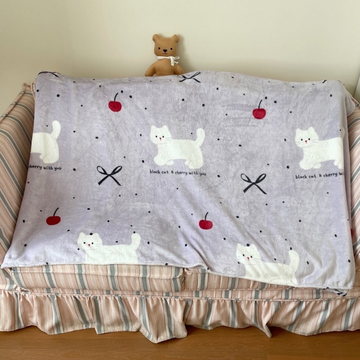 91家纺网 家纺一手货源 找家纺 顾里家纺 2025新款ins少女奶油治愈双面牛奶绒毯 小紫猫