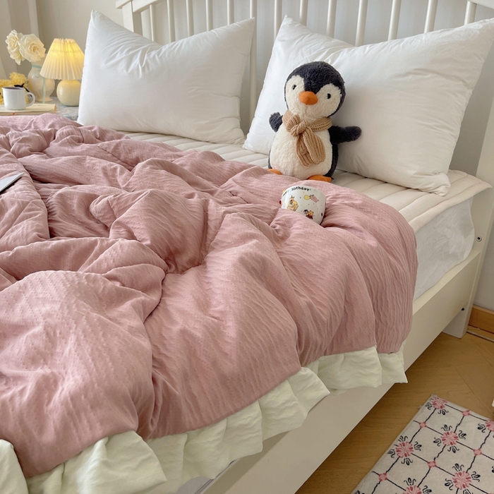 91家纺网 家纺一手货源 找家纺 顾里家纺 2025春夏新款韩系花边皱皱纱夏被夏凉被空调被 芭乐薄荷