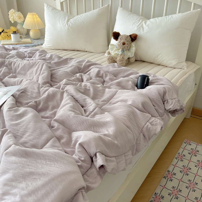 91家纺网 家纺一手货源 找家纺 顾里家纺 2025春夏新款韩系花边皱皱纱夏被夏凉被空调被 淡雾紫