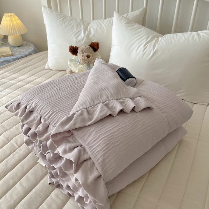 91家纺网 家纺一手货源 找家纺 顾里家纺 2025春夏新款韩系花边皱皱纱夏被夏凉被空调被 淡雾紫