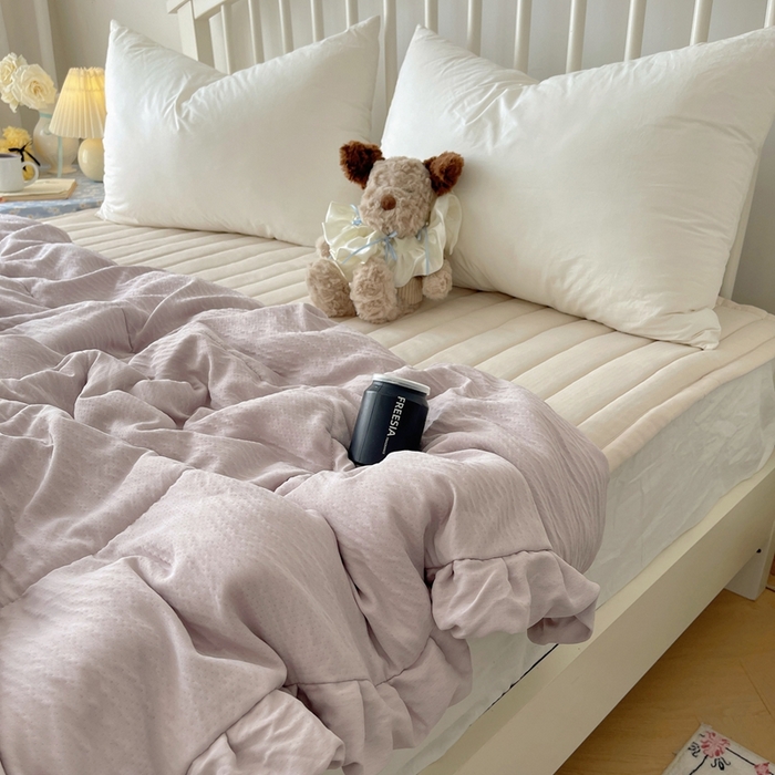 91家纺网 家纺一手货源 找家纺 顾里家纺 2025春夏新款韩系花边皱皱纱夏被夏凉被空调被 淡雾紫