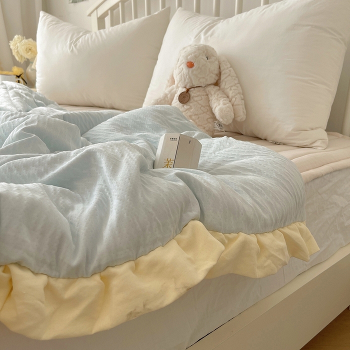 91家纺网 家纺一手货源 找家纺 顾里家纺 2025春夏新款韩系花边皱皱纱夏被夏凉被空调被 海盐泡泡