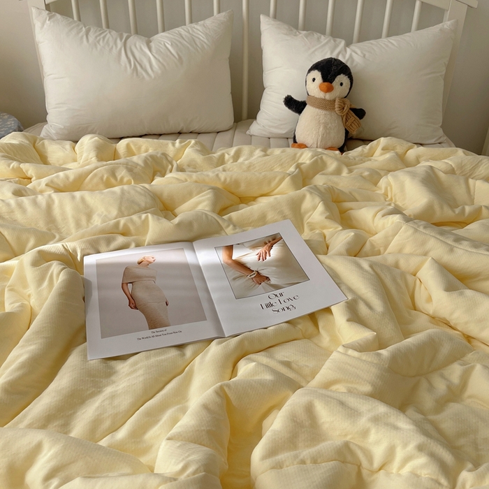 91家纺网 家纺一手货源 找家纺 顾里家纺 2025春夏新款韩系花边皱皱纱夏被夏凉被空调被 黄油可露