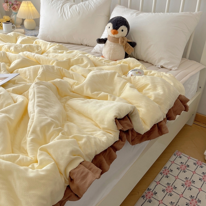 91家纺网 家纺一手货源 找家纺 顾里家纺 2025春夏新款韩系花边皱皱纱夏被夏凉被空调被 黄油可露