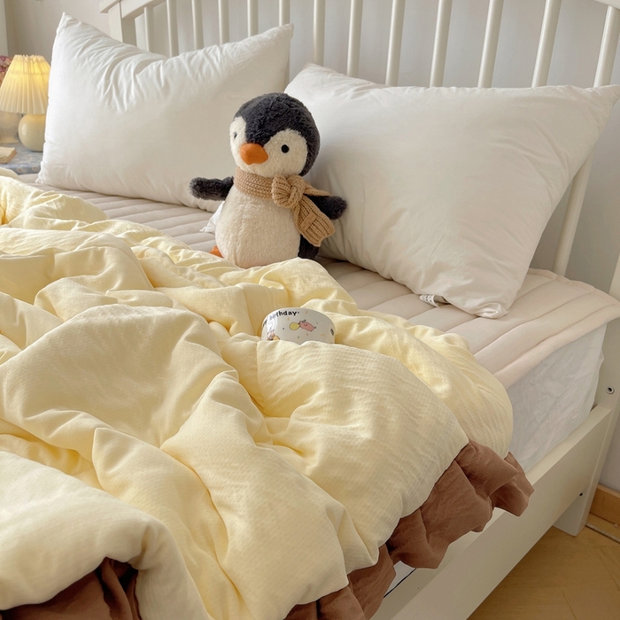 91家纺网 家纺一手货源 找家纺 顾里家纺 2025春夏新款韩系花边皱皱纱夏被夏凉被空调被 黄油可露