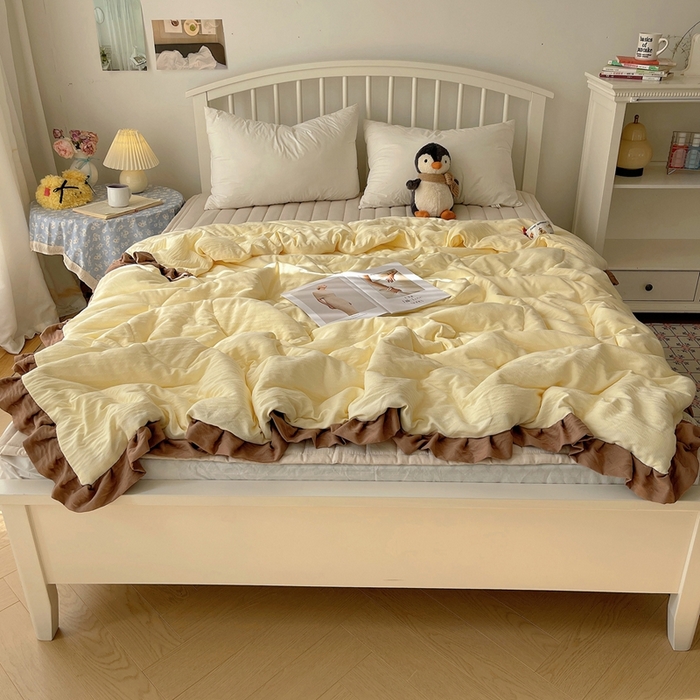 91家纺网 家纺一手货源 找家纺 顾里家纺 2025春夏新款韩系花边皱皱纱夏被夏凉被空调被 黄油可露