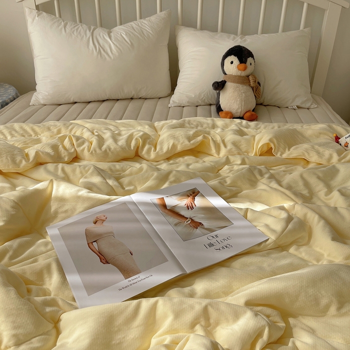 91家纺网 家纺一手货源 找家纺 顾里家纺 2025春夏新款韩系花边皱皱纱夏被夏凉被空调被 黄油可露