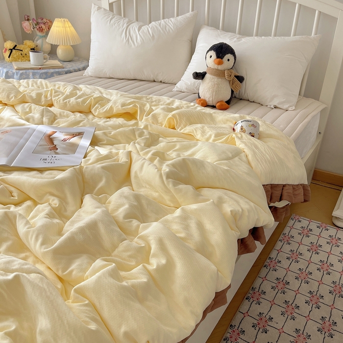 91家纺网 家纺一手货源 找家纺 顾里家纺 2025春夏新款韩系花边皱皱纱夏被夏凉被空调被 黄油可露