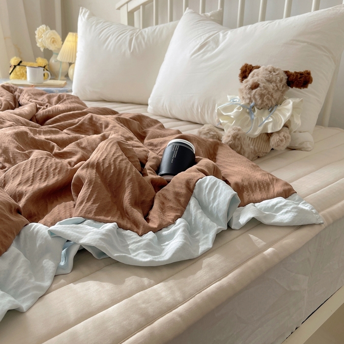 91家纺网 家纺一手货源 找家纺 顾里家纺 2025春夏新款韩系花边皱皱纱夏被夏凉被空调被 盐系可露