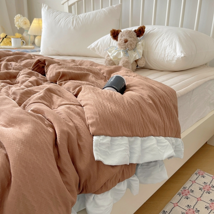 91家纺网 家纺一手货源 找家纺 顾里家纺 2025春夏新款韩系花边皱皱纱夏被夏凉被空调被 盐系可露