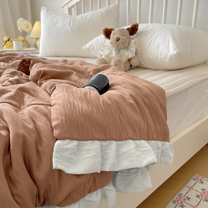 91家纺网 家纺一手货源 找家纺 顾里家纺 2025春夏新款韩系花边皱皱纱夏被夏凉被空调被 盐系可露