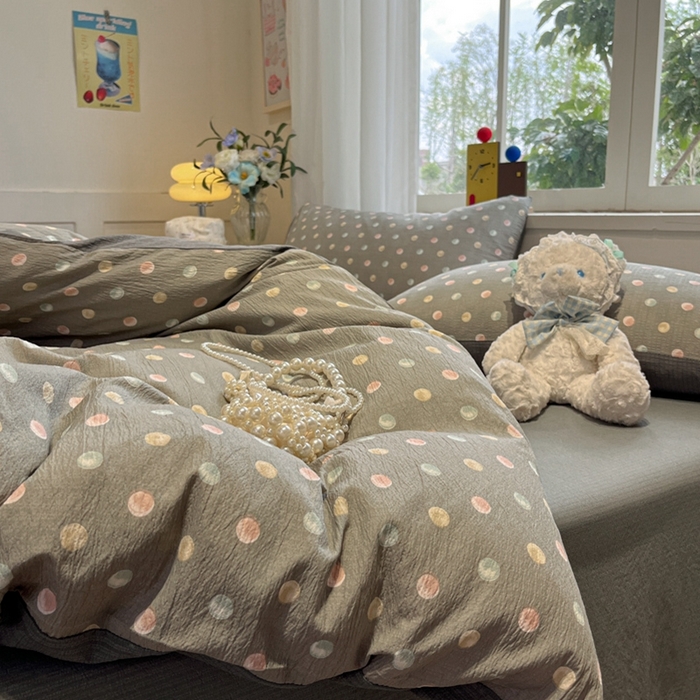 91家纺网 家纺一手货源 找家纺 王朝国际 2026爆款皱皱双层纱四件套彩色波点