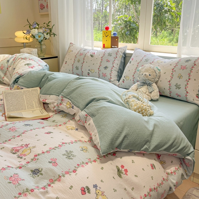 91家纺网 家纺一手货源 找家纺 王朝国际 2026爆款皱皱双层纱四件套草莓兔