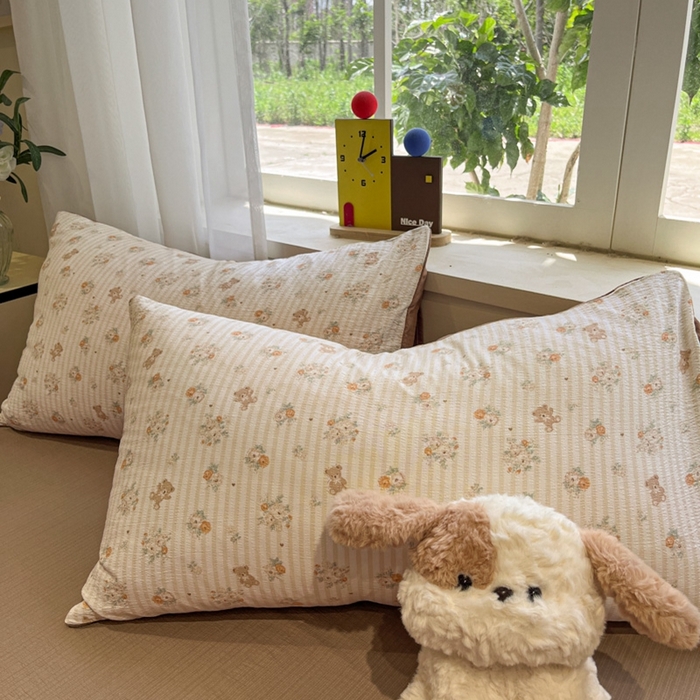 91家纺网 家纺一手货源 找家纺 王朝国际 2026爆款皱皱双层纱四件套咖啡熊