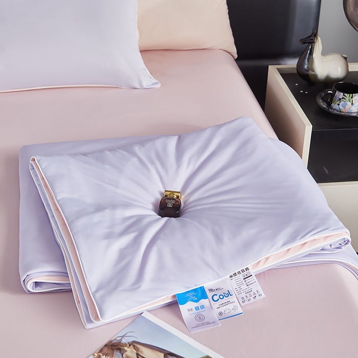 91家纺网 家纺一手货源 找家纺 中国龙家纺 2025新款凉感丝夏凉被 浅粉淡紫