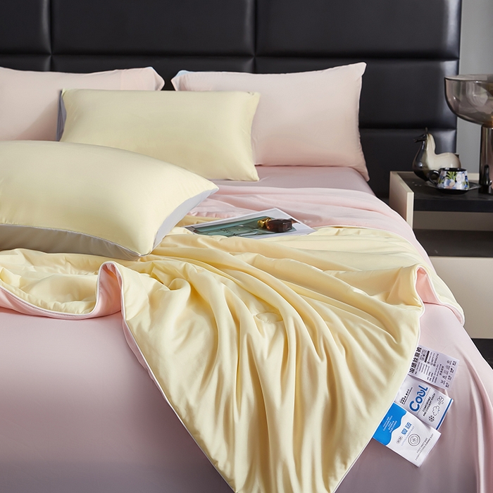 91家纺网 家纺一手货源 找家纺 中国龙家纺 2025新款凉感丝夏凉被 浅粉鹅黄