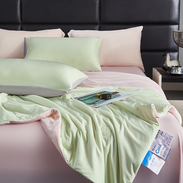 91家纺网 家纺一手货源 找家纺 中国龙家纺 2025新款凉感丝夏凉被 浅粉嫩绿