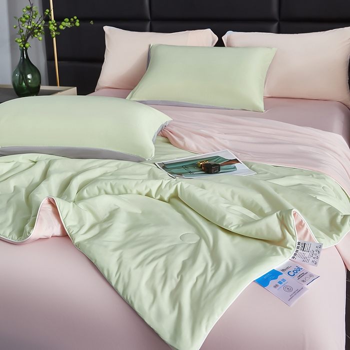 91家纺网 家纺一手货源 找家纺 中国龙家纺 2025新款凉感丝夏凉被 浅粉嫩绿