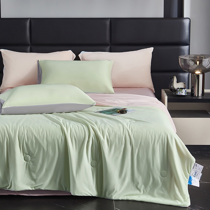 91家纺网 家纺一手货源 找家纺 中国龙家纺 2025新款凉感丝夏凉被 浅粉嫩绿