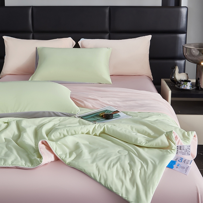 91家纺网 家纺一手货源 找家纺 中国龙家纺 2025新款凉感丝夏凉被 浅粉嫩绿