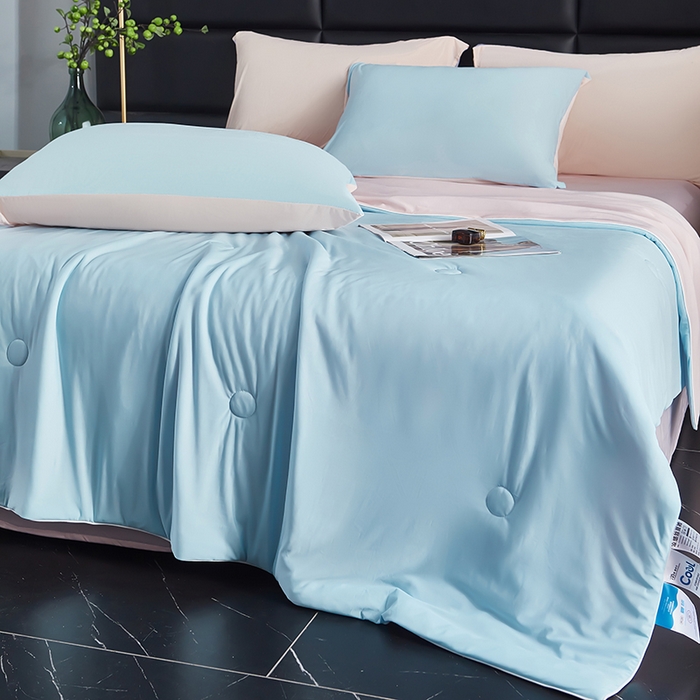 91家纺网 家纺一手货源 找家纺 中国龙家纺 2025新款凉感丝夏凉被 浅粉天兰