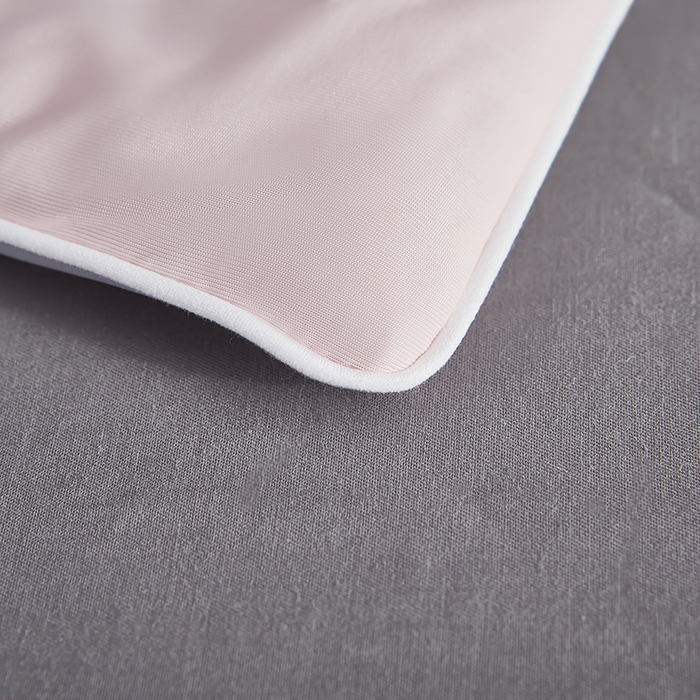 91家纺网 家纺一手货源 找家纺 中国龙家纺 2025新款凉感丝夏凉被 浅灰淡粉