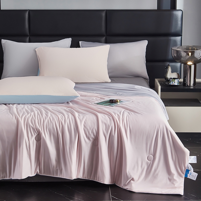 91家纺网 家纺一手货源 找家纺 中国龙家纺 2025新款凉感丝夏凉被 浅灰淡粉