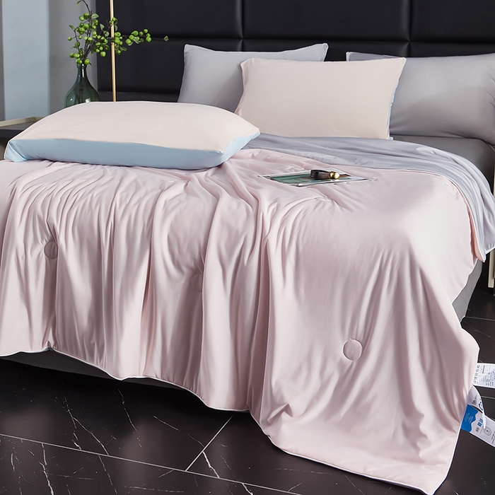 91家纺网 家纺一手货源 找家纺 中国龙家纺 2025新款凉感丝夏凉被 浅灰淡粉