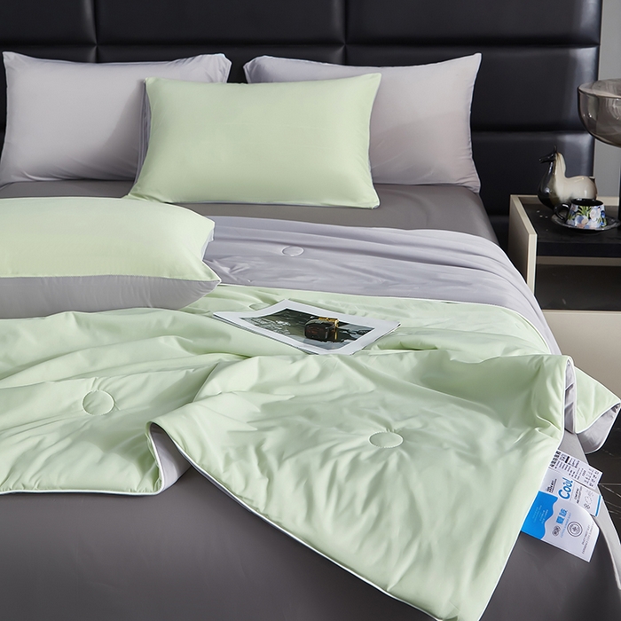 91家纺网 家纺一手货源 找家纺 中国龙家纺 2025新款凉感丝夏凉被 浅灰嫩绿