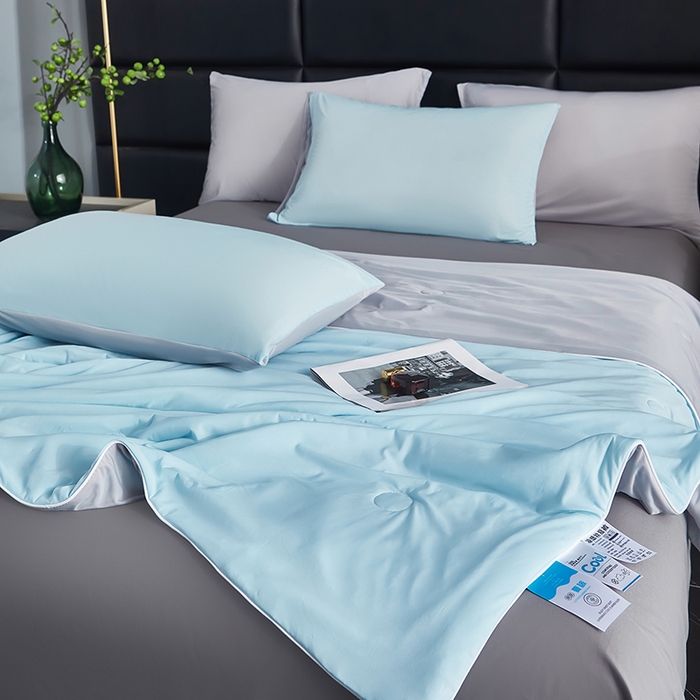 91家纺网 家纺一手货源 找家纺 中国龙家纺 2025新款凉感丝夏凉被 浅灰天兰