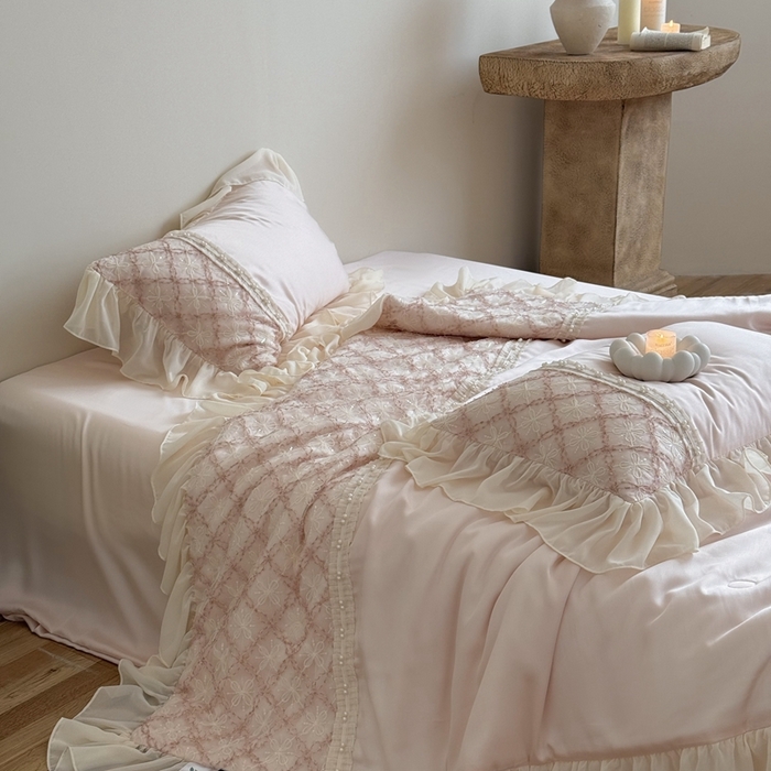 91家纺网 家纺一手货源 找家纺 （总）佳汐蓝家纺 2025 春夏新品60s兰精天丝夏被四件套-爱莎