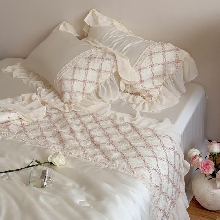 91家纺网 家纺一手货源 找家纺 佳汐蓝家纺 2025 春夏新品60s兰精天丝夏被四件套-爱莎 爱莎-白色