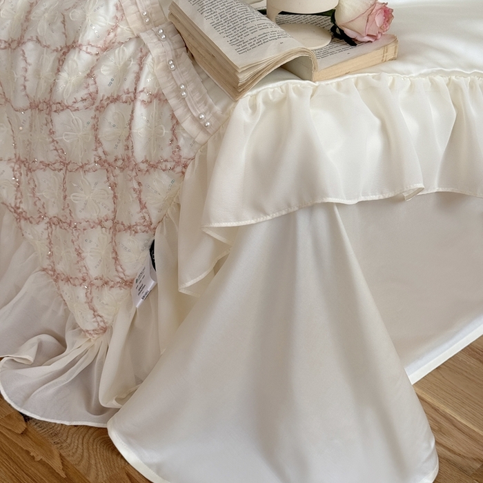 91家纺网 家纺一手货源 找家纺 佳汐蓝家纺 2025 春夏新品60s兰精天丝夏被四件套-爱莎 爱莎-白色