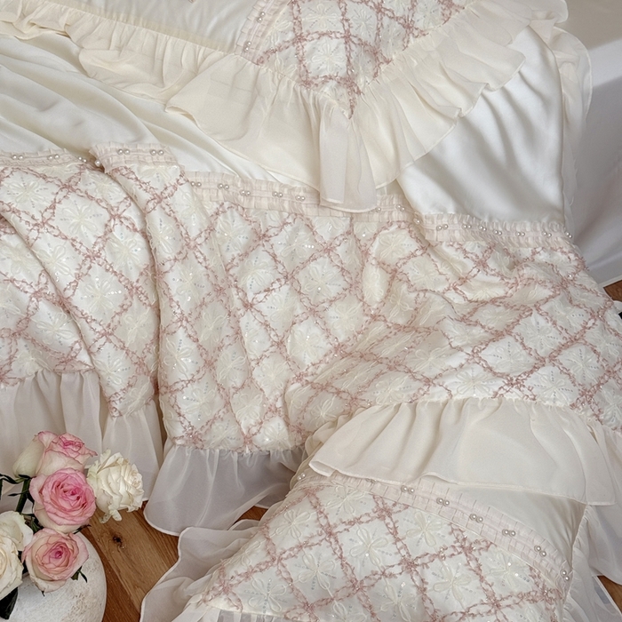 91家纺网 家纺一手货源 找家纺 佳汐蓝家纺 2025 春夏新品60s兰精天丝夏被四件套-爱莎 爱莎-白色