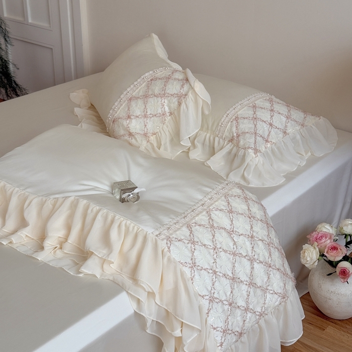 91家纺网 家纺一手货源 找家纺 佳汐蓝家纺 2025 春夏新品60s兰精天丝夏被四件套-爱莎 爱莎-白色