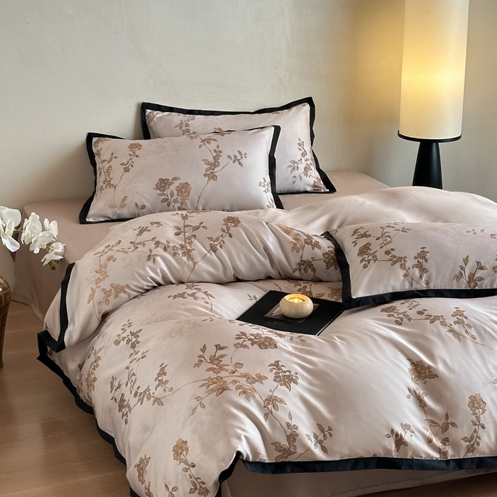 91家纺网 家纺一手货源 找家纺 佳汐蓝家纺 2025 春夏新品60支兰精天丝数码印花四件套-浮生 豆沙