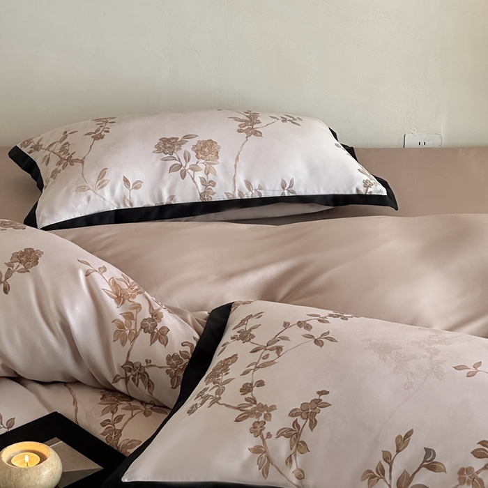 91家纺网 家纺一手货源 找家纺 佳汐蓝家纺 2025 春夏新品60支兰精天丝数码印花四件套-浮生 豆沙