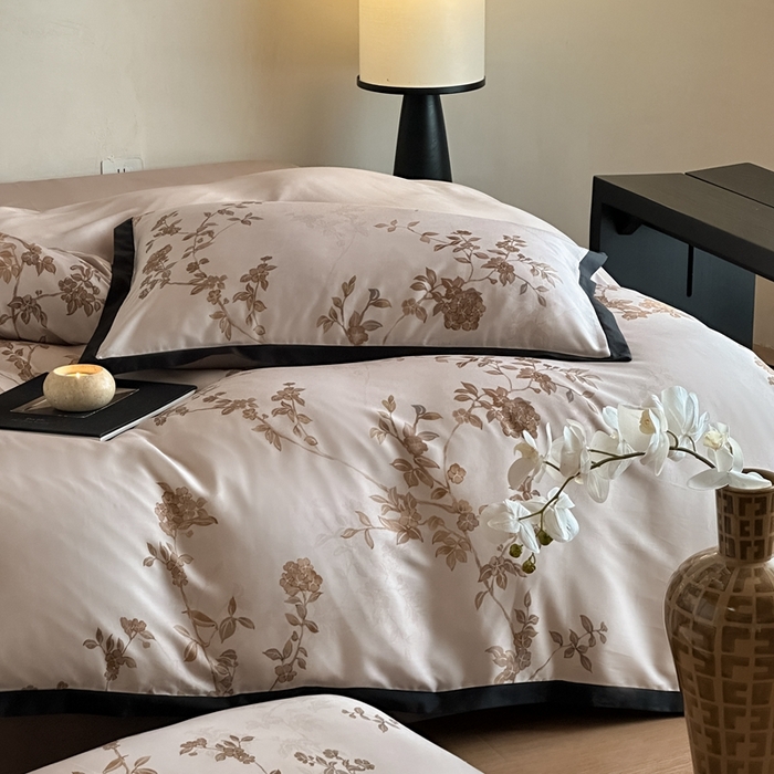 91家纺网 家纺一手货源 找家纺 佳汐蓝家纺 2025 春夏新品60支兰精天丝数码印花四件套-浮生 豆沙