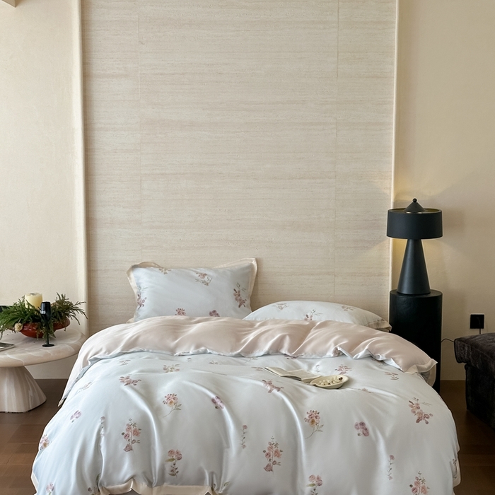 91家纺网 家纺一手货源 找家纺 （总）佳汐蓝家纺 2025 春夏新品60支兰精天丝数码印花四件套-小苍兰花语