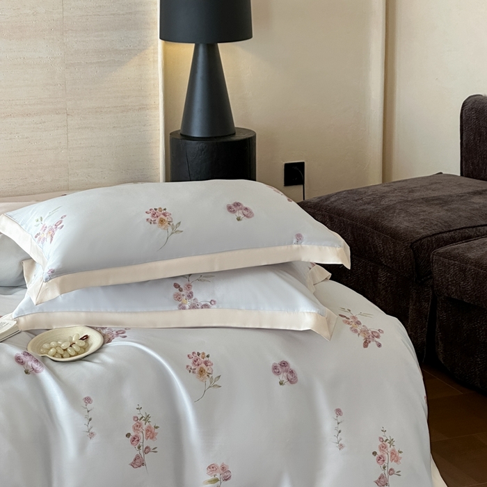 91家纺网 家纺一手货源 找家纺 （总）佳汐蓝家纺 2025 春夏新品60支兰精天丝数码印花四件套-小苍兰花语